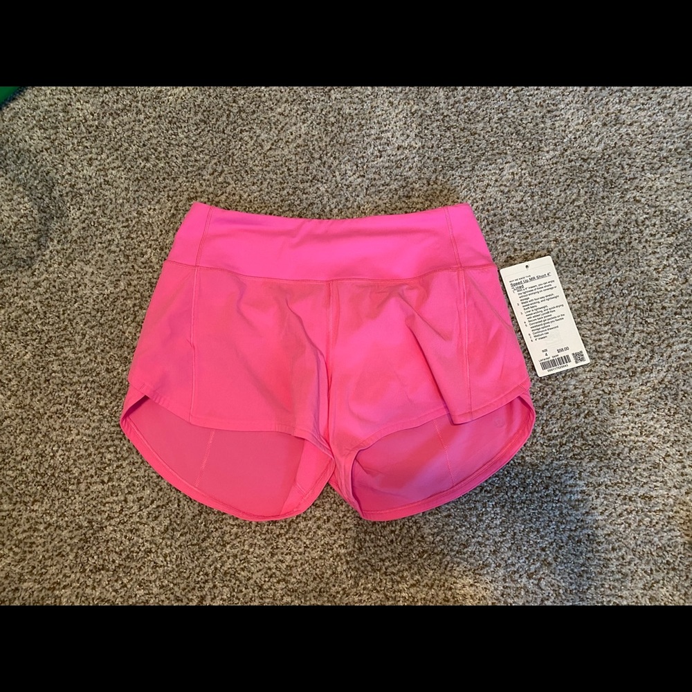 LuluLemon Speed Up ME Short 4” *Lined